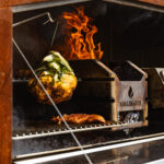 Braaimaster halvrist i rustfritt stål 485 i bruk